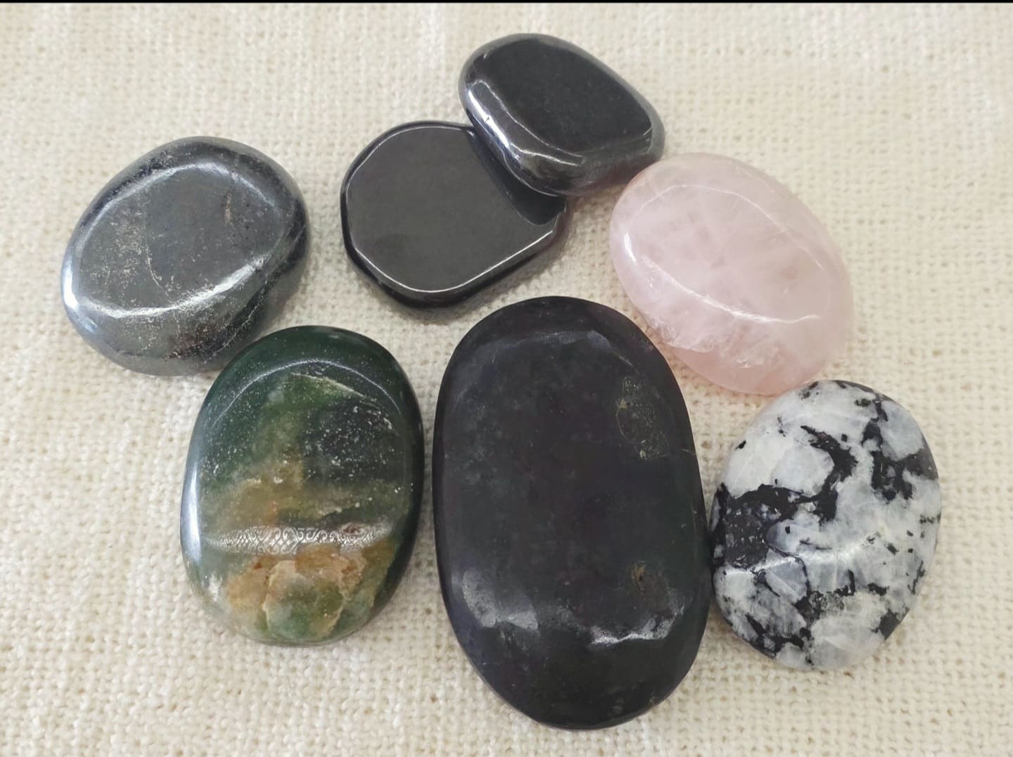 PALM STONES